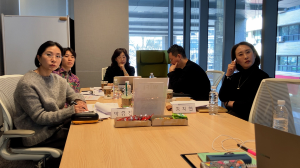 2026 YLC 한국대표 선발대회 본선 PT 심사중인 심사 현장 모습. (왼쪽 부터)박유진 CJ제일제당 리드, 이승재 아이디엇 대표, 양수희 퍼블리시스그룹 코리아 CCO, 황성필 제일기획 ECD, 강지현 서비스플랜코리아 대표. ⓒ칸라이언즈서울